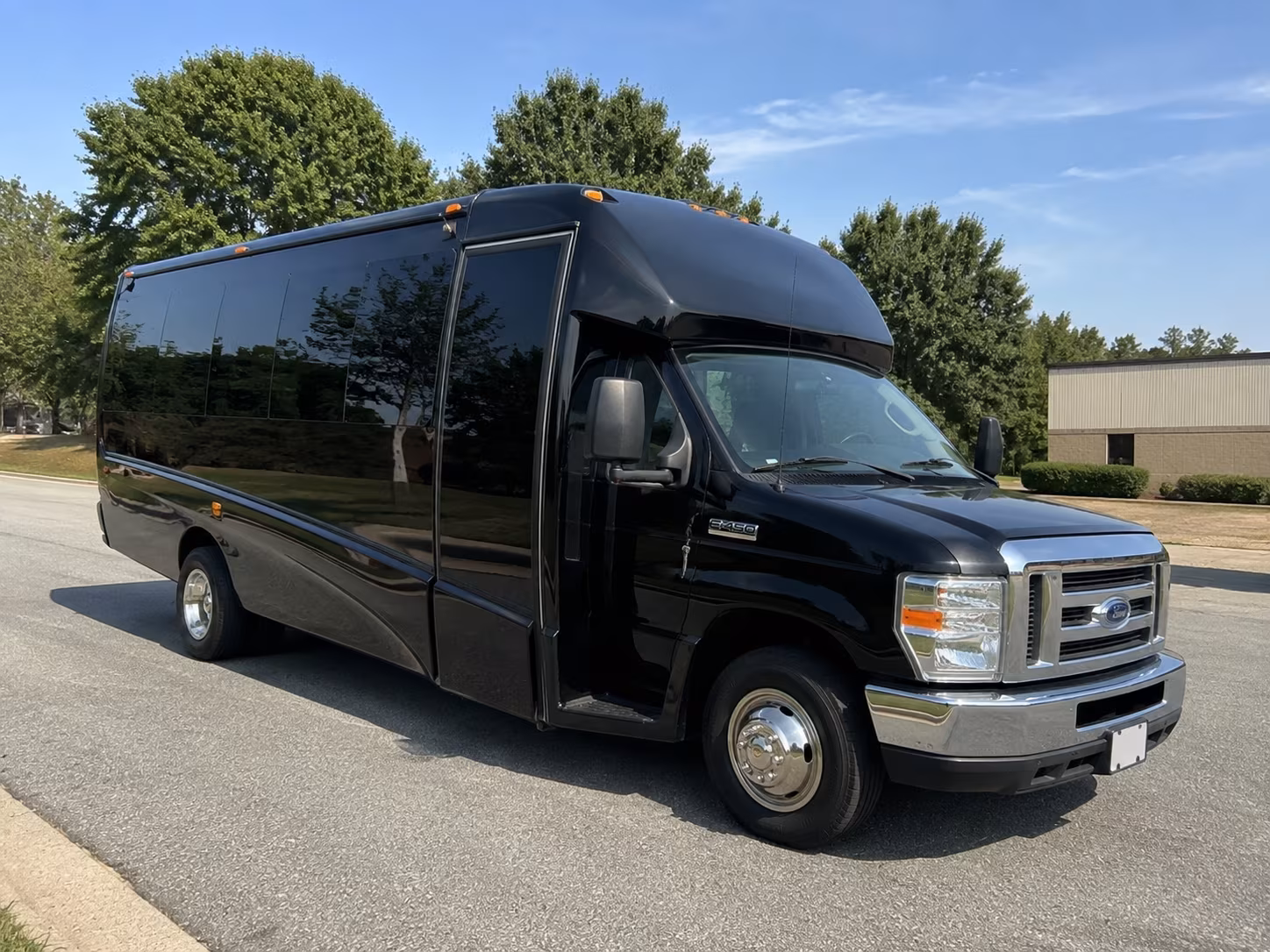 late night concert bus rentals back to yorba linda after the show