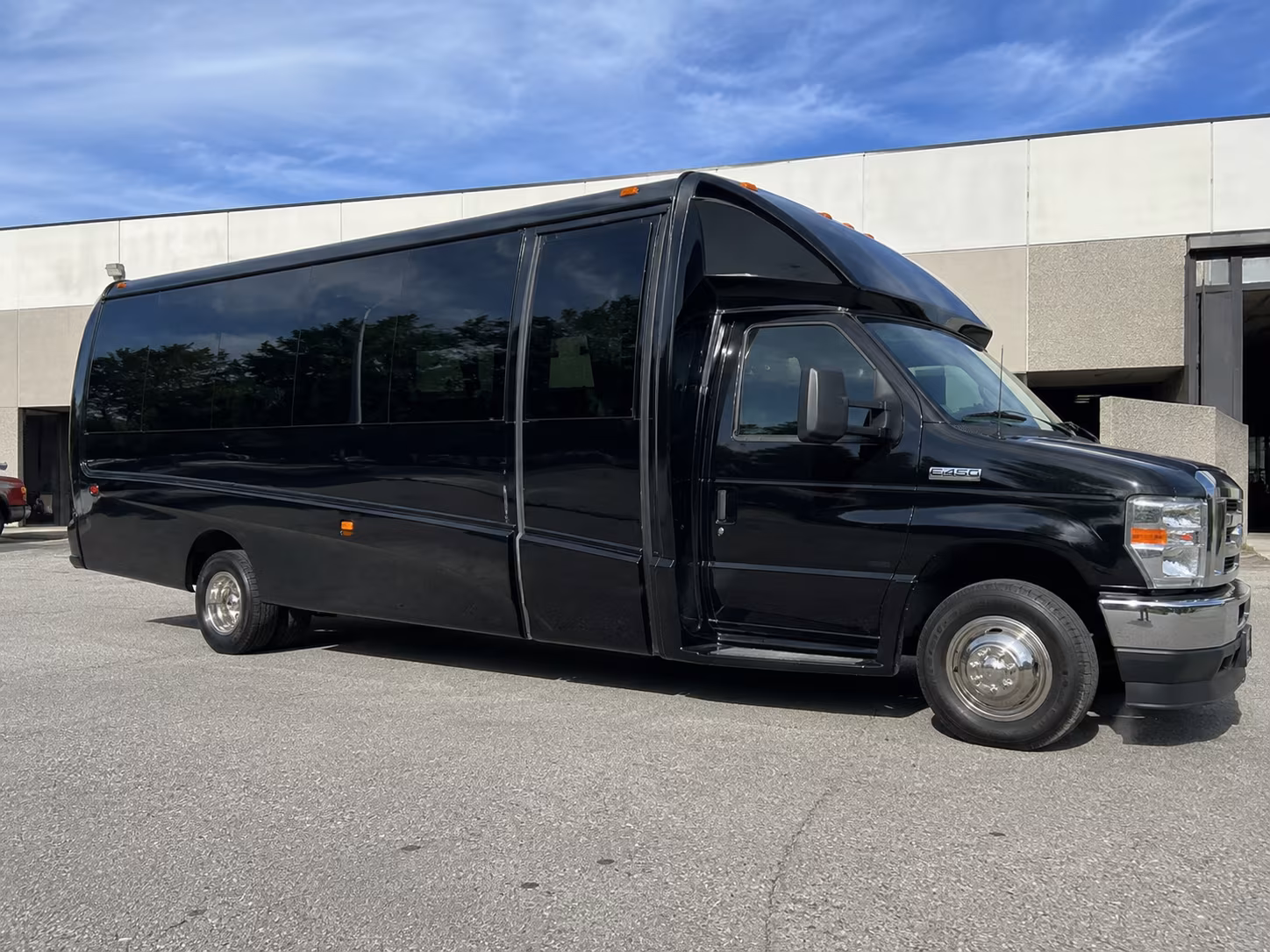 minibus wine tours to orange county tasting rooms