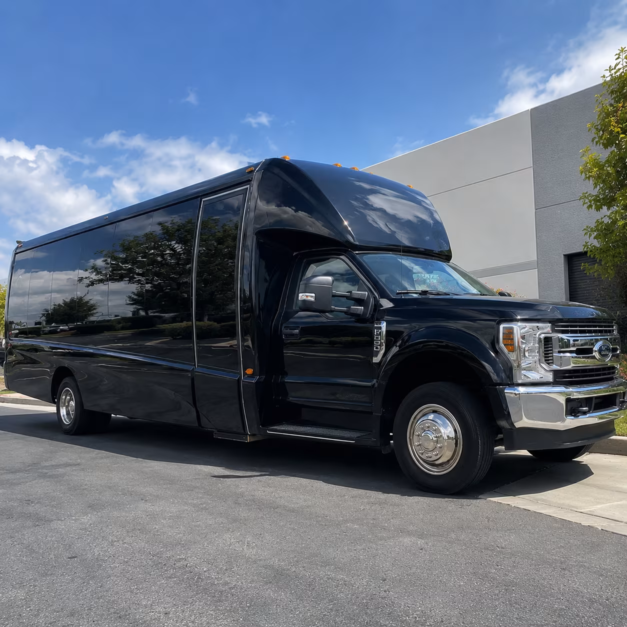rent a bus in yorba linda for pre prom dinners and photo stops